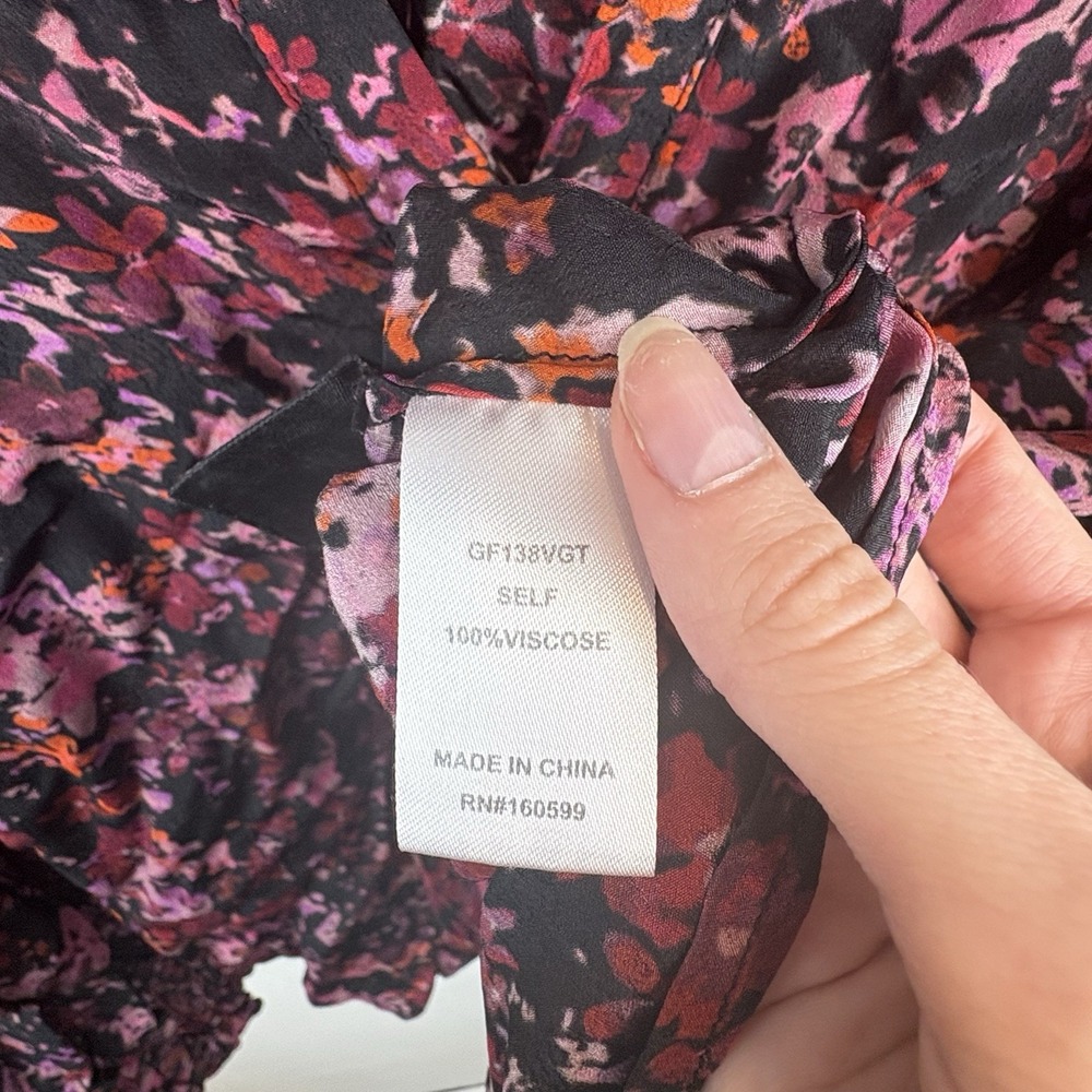 Gilner‎ Farrar  Black Red Pink Floral Smocked Long Sleeve Top Size M - Picture 5 of 12